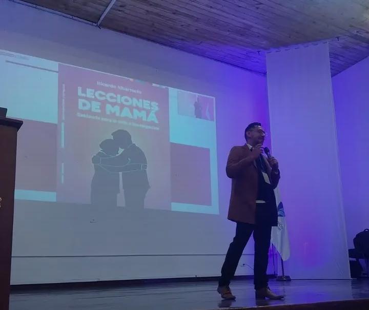 Lanzamiento del libro: Lecciones de mamá